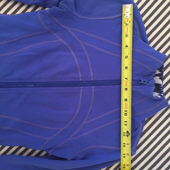 🛑 SOLD! LULULEMON Electric Blue Define Jacket - Picture 13 of 16